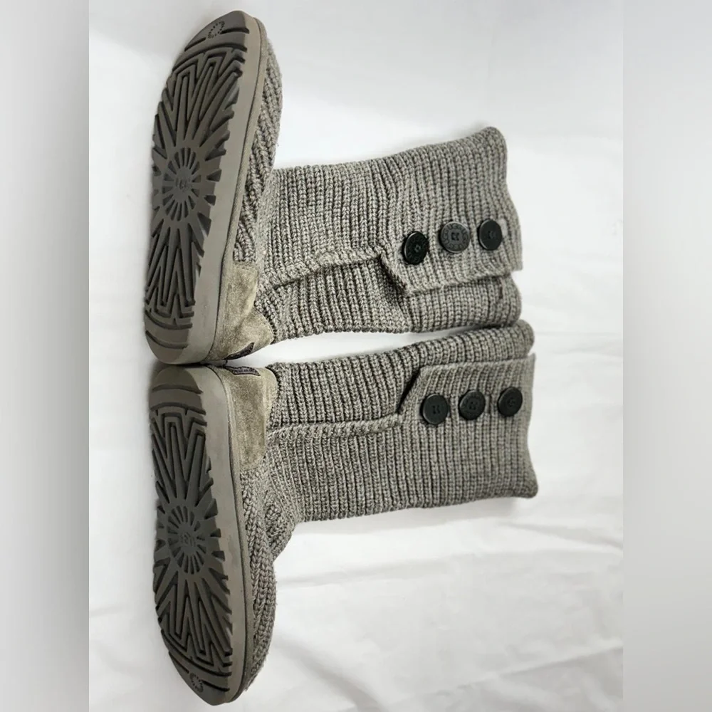 UGG Women's Classic Cardy Gray Winter Button‎ Tall Boots Size 7
